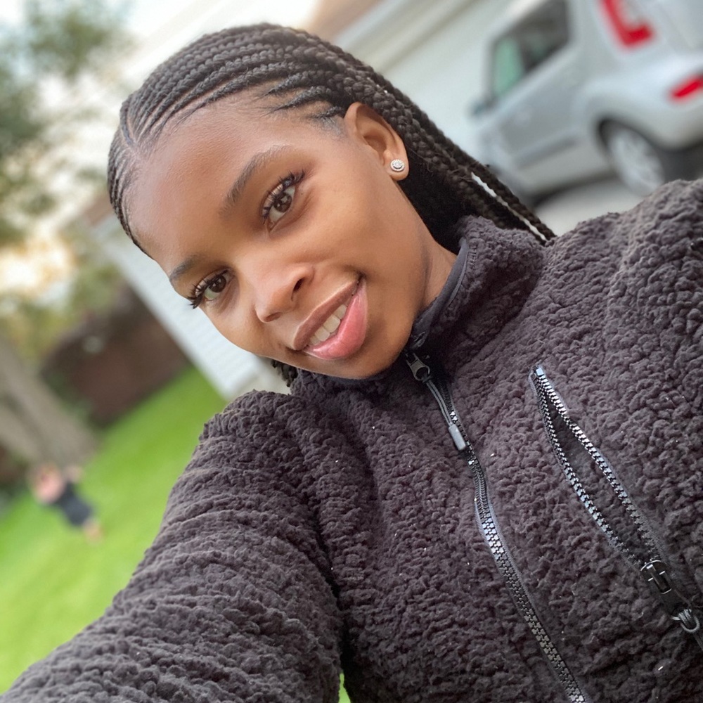 Meet your Posher, Teasha